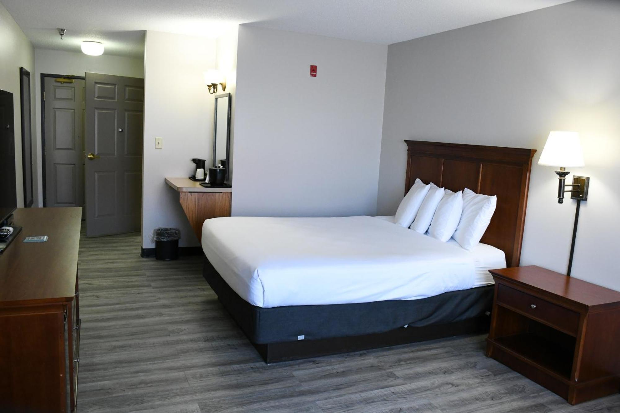 Country Inn & Suites By Radisson, Fort Dodge, Ia מראה חיצוני תמונה